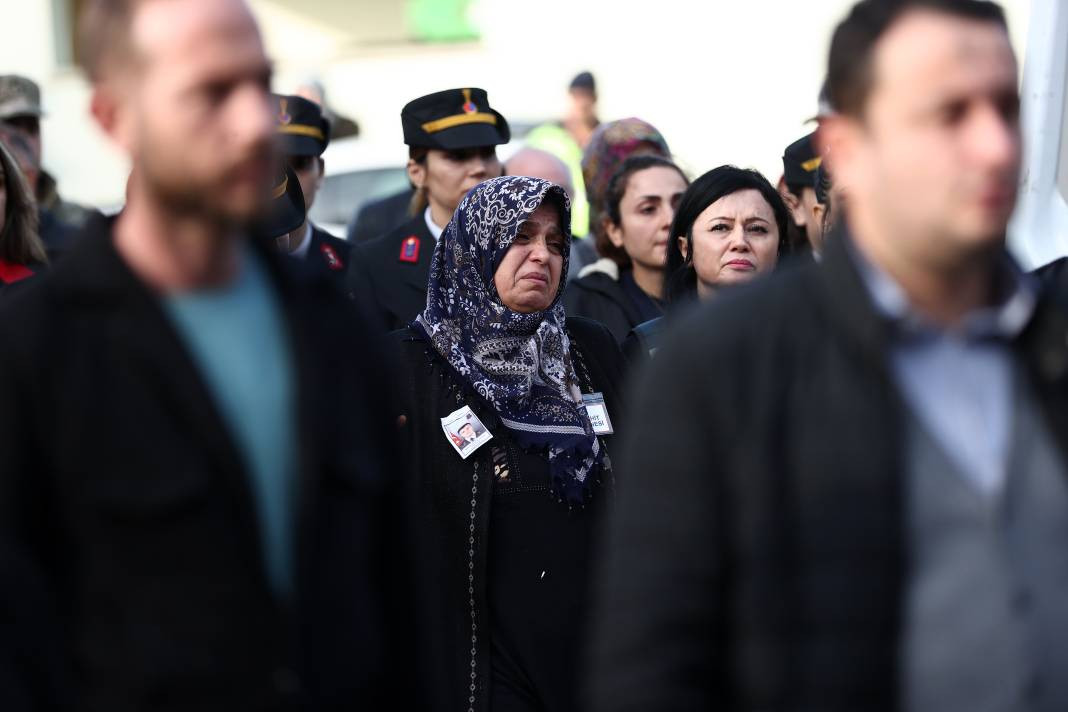 Şehit Jandarma Uzman Çavuş Yetişen son yolculuğuna uğurlandı - Resim: 2